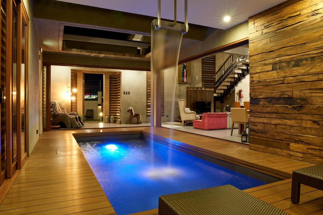 Isla Villa 1 Amazing Waterfall Pool House Near Beach, Bars & Restaurants Lapu-Lapu City Kültér fotó