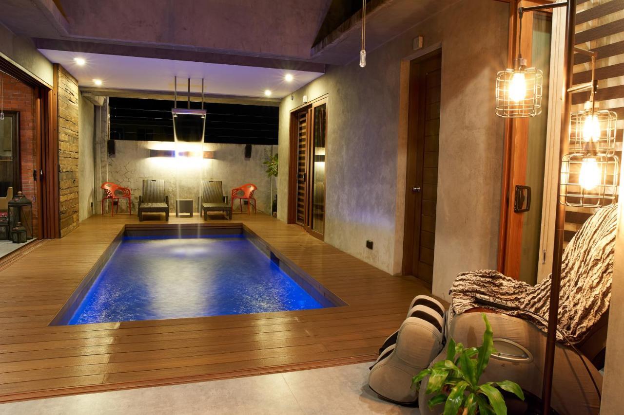Isla Villa 1 Amazing Waterfall Pool House Near Beach, Bars & Restaurants Lapu-Lapu City Kültér fotó